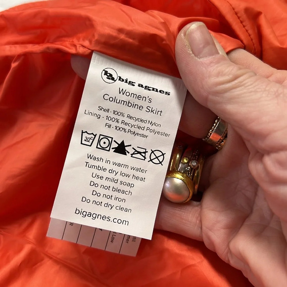 Stylish Puff Orange Mini Skirt with Zipper perfect for Winter ❄️ - Picture 9 of 16